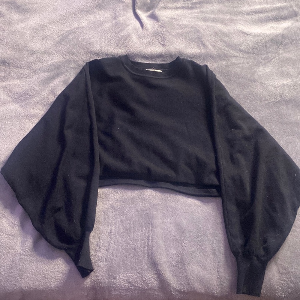 Black entro crop top long sleeve